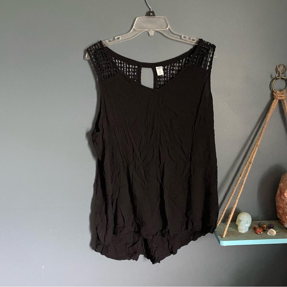 Old navy tank